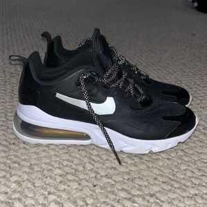 Nike 270 reacts